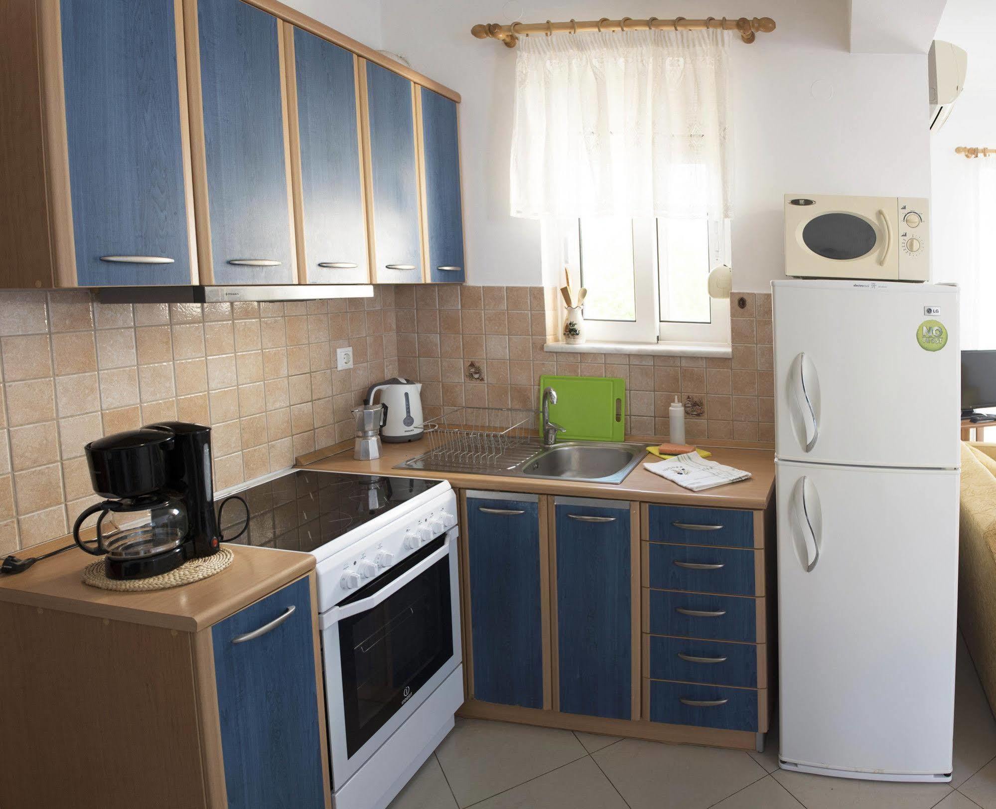 פליראקי Nephele Apartments מראה חיצוני תמונה