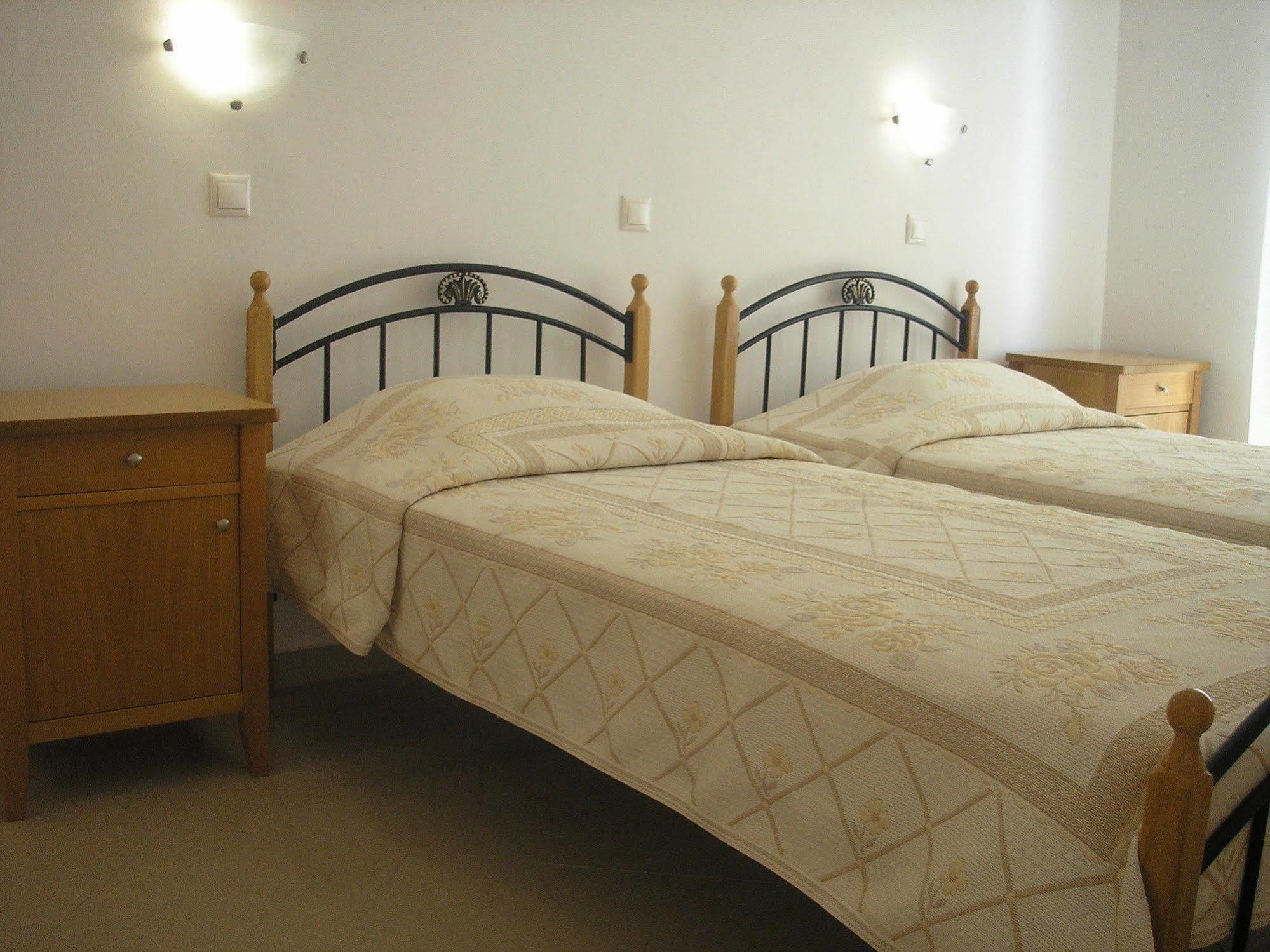 פליראקי Nephele Apartments מראה חיצוני תמונה