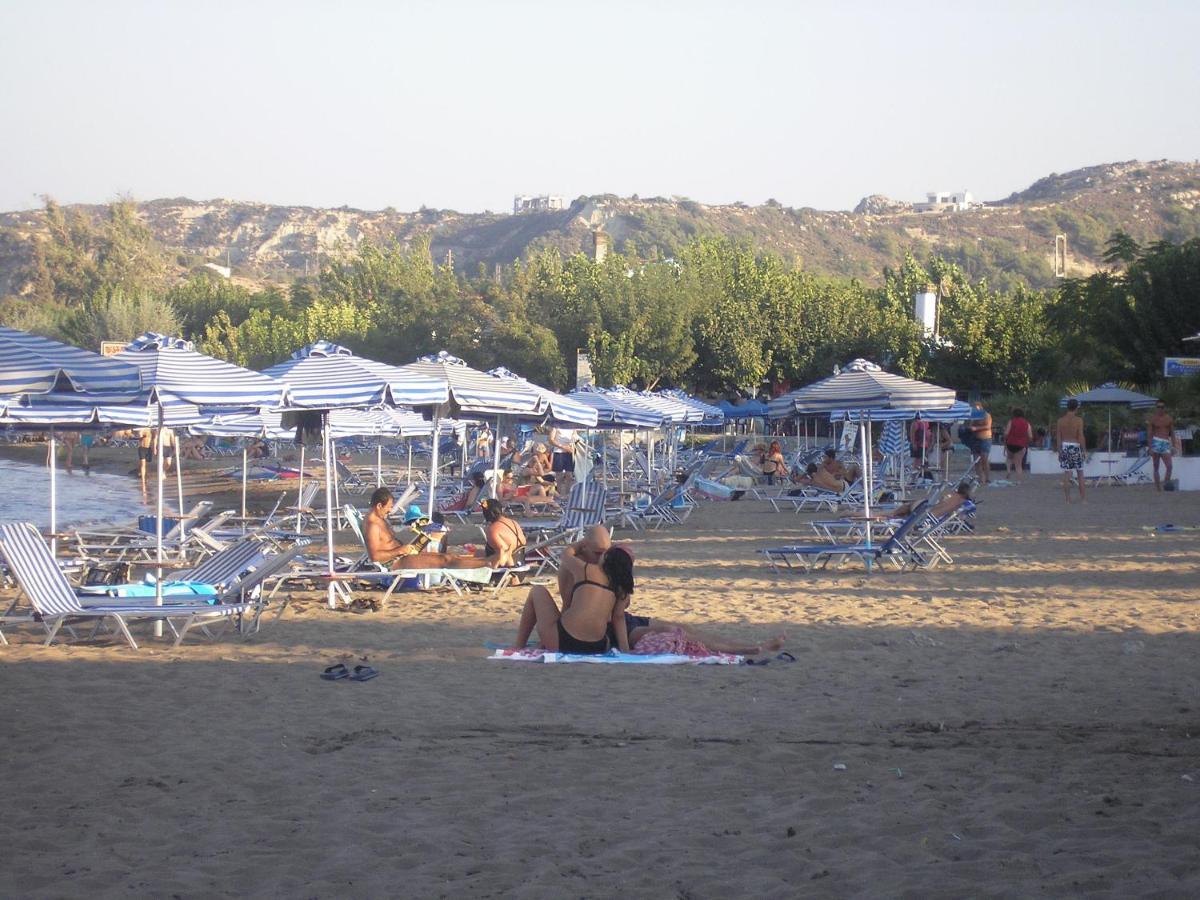 פליראקי Nephele Apartments מראה חיצוני תמונה